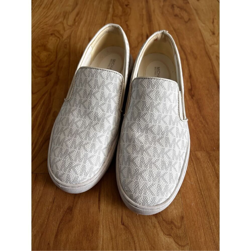 Michael Kors Keaton logo slip on sneaker size 6